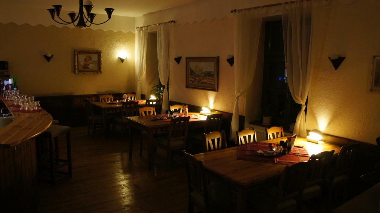 Hanacky Dvur Olomouc Buitenkant foto