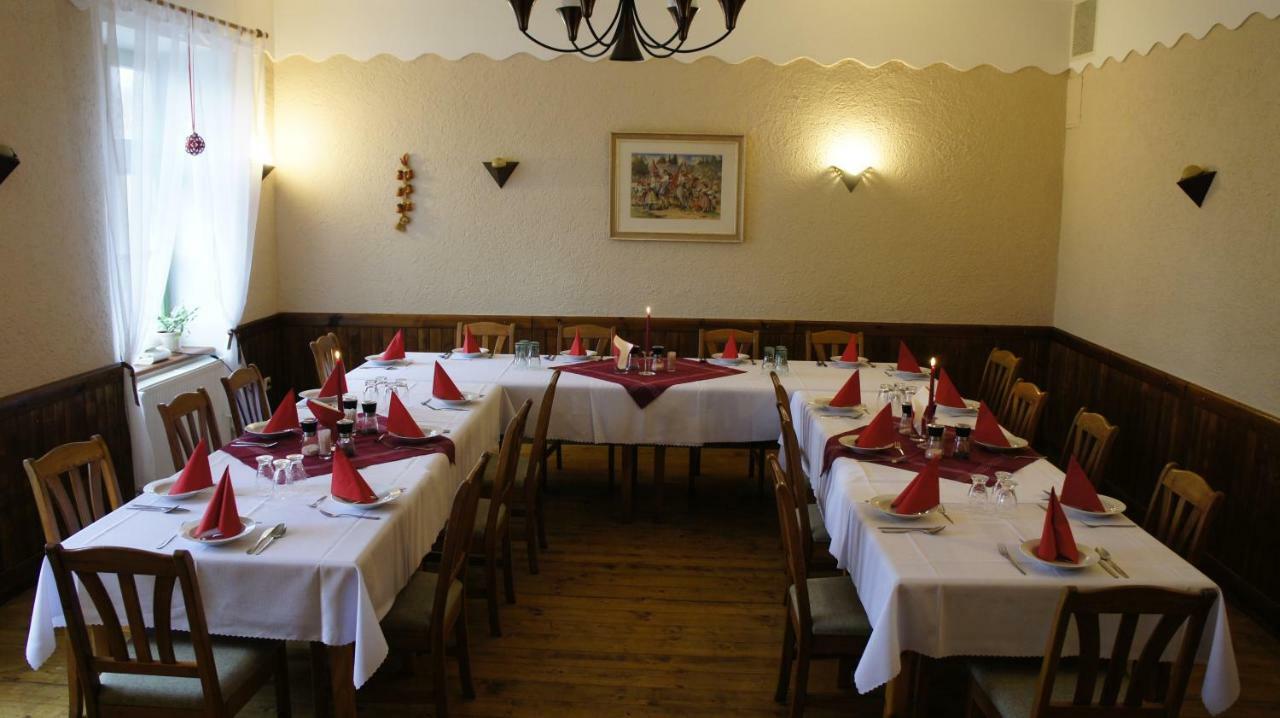 Hanacky Dvur Olomouc Buitenkant foto